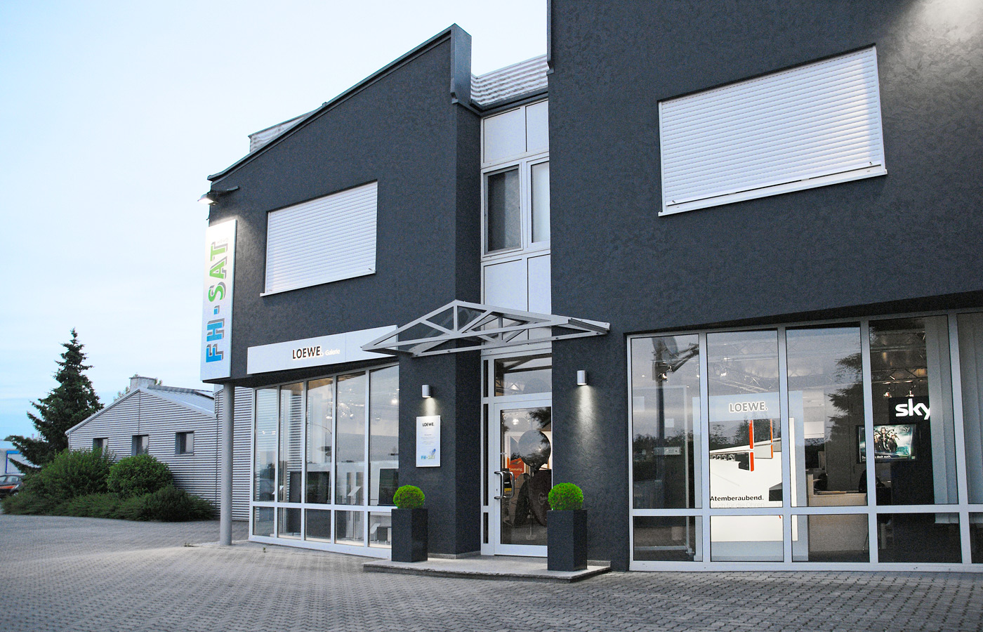 SmartMedia Galerie in Linkenheim – Home Entertainment in Perfektion. SmartMedia Galerie in Linkenheim - Home Entertainment in Perfektion.